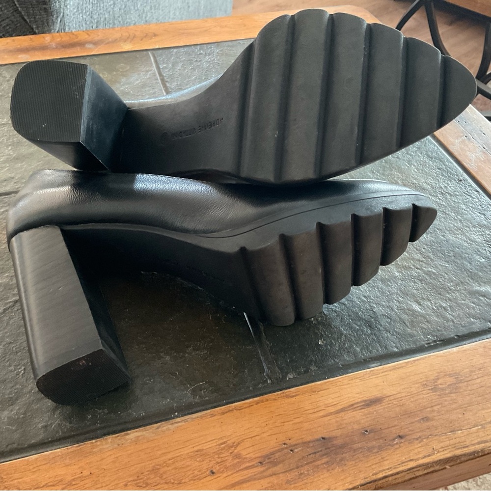 Adrienne Vittadini Black Genuine Leather Lag Sole Heels size 6.5 - Picture 6 of 11